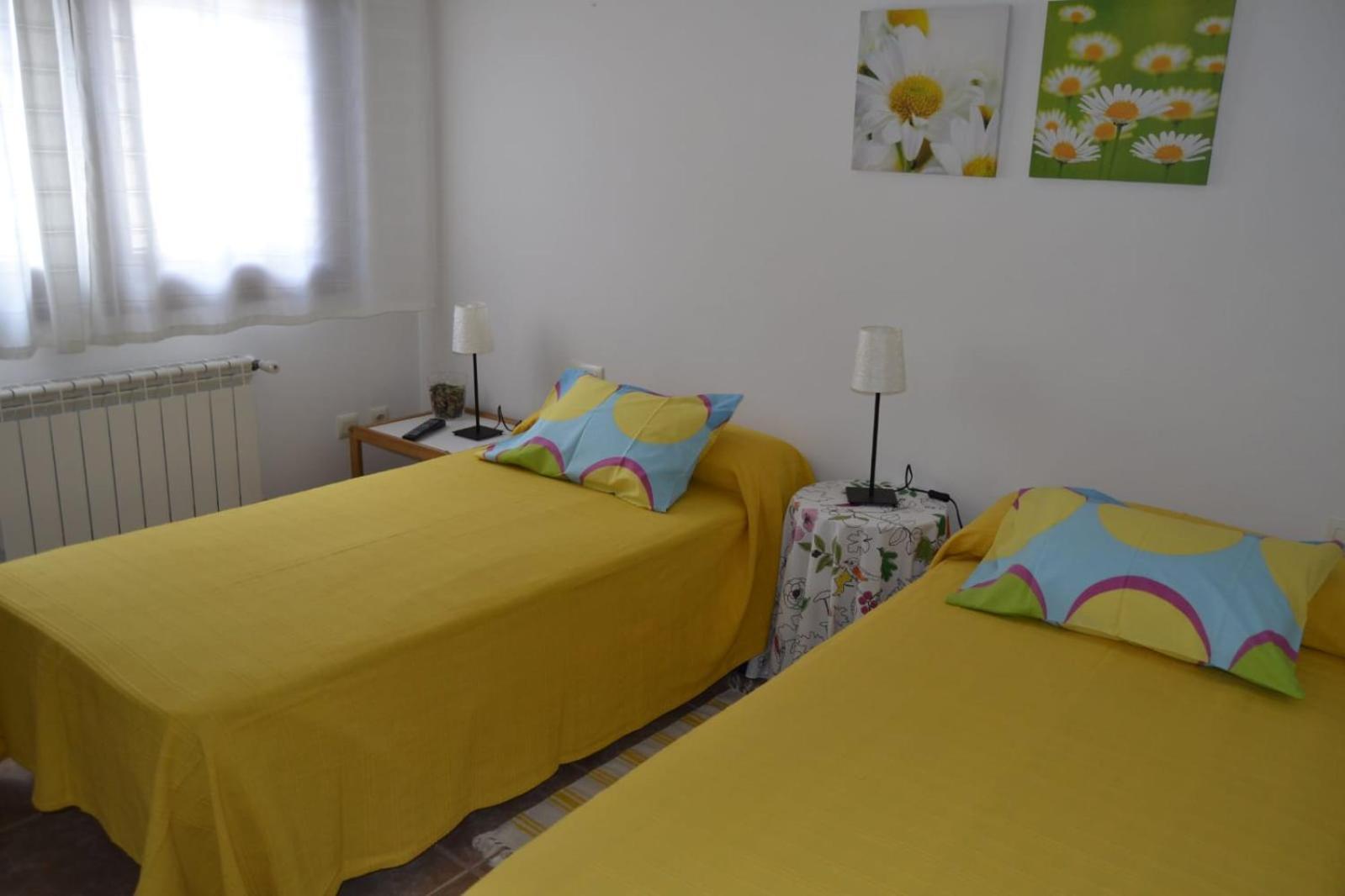 Rooms Peregrinos B Casa Alicia Росаль Экстерьер фото